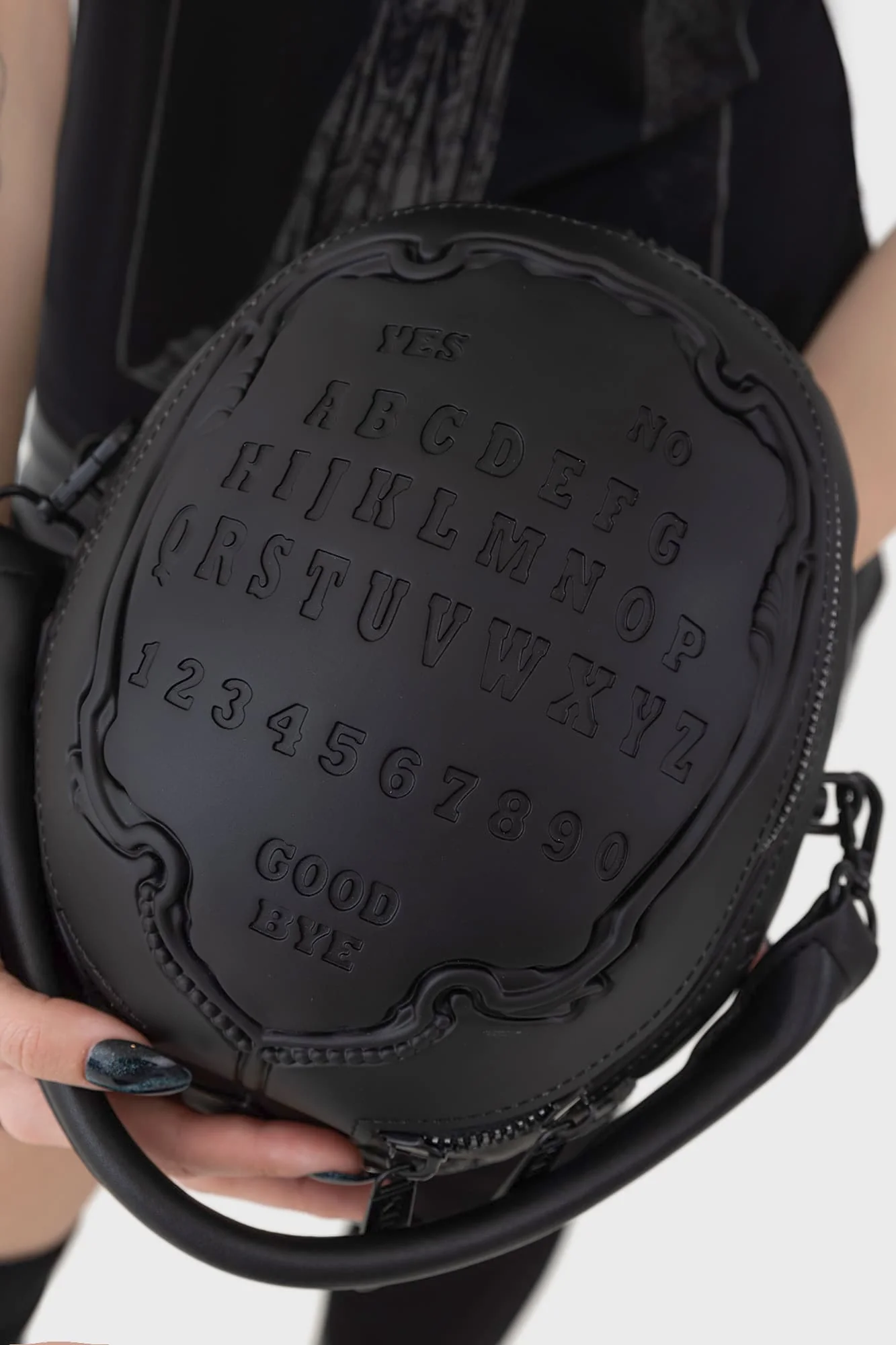 Contact The Dead Skull Handbag - Image 4